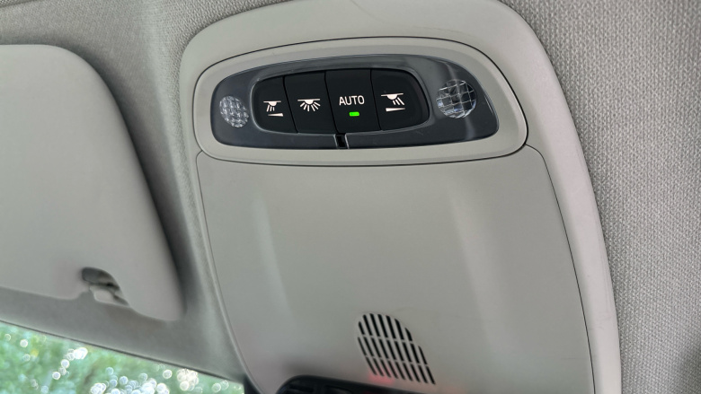 Volvo Xc40 2.0 B4P Inscription Pro 5dr Auto [7 speed] Petrol Estate